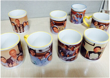 “圣诞老人”走进病房 送出私人定制礼物