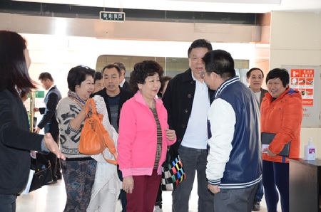 印尼泗水“三姐”到访广州圣丹福