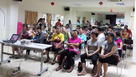 口腔义诊进社区 牙齿健康送身边