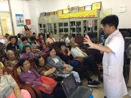 行医德、惠民生——圣丹福廉泉街义诊活动